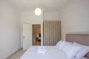 Aris Luxury Apartments, Пефкохори