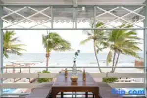 Large Private Beachfront Venue Huahin | 2 Villas for 32 | 3 Pools | BBQ, Хуахин