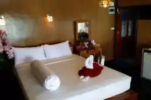 Tongta Phaview Resort, Остров Самет