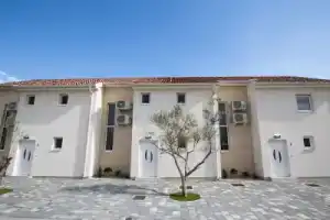Spacious Holiday Home in Privlaka near Sea Beach, Привлака