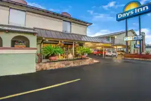 Отель «Days Inn by Wyndham Austin/University/Downtown», Остин