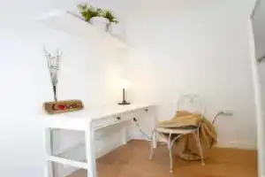 Alicante Old Town beautiful home with AC, Аликанте