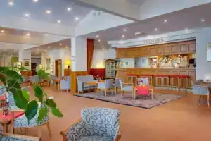 Panorama Berghotel Wettiner Höhe, Зайфен