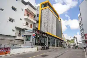 Хостел «Patong Poshtel - Adults Only», Патонг