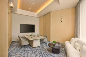 Waldorf Astoria Shanghai Qiantan, Шанхай