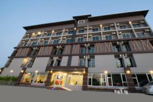 Dwella Suvarnabhumi, Лат-Крабанг