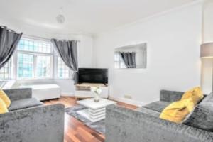 Celebrity Apartments Brighton Queens, Брайтон