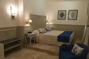 Hotel «La Colonnina», Монтероссо-аль-Маре