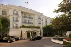 Отель «The Peninsula Beverly Hills», Лос-Анджелес
