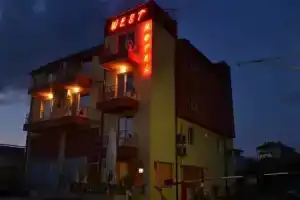Motel «West», Благоевград