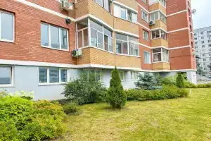 EasyRent (ИзиРент) на улице Александра Кудашева 110, Тольятти
