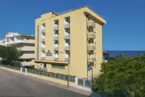 Hotel «Caggiari», Сенигаллия