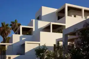 Avant Mar Paros, Науса