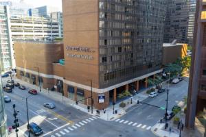Отель «DoubleTree by Hilton Chicago Magnificent Mile», Чикаго
