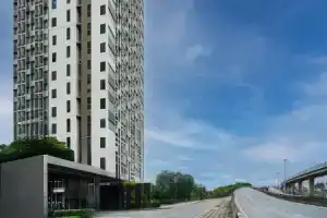 q Box Hotel Bangkok Blossom Sha Plus, Бангкок