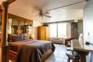 Отель «Georgian Inn Beach Club», Ормонд-Бич