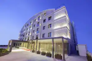 Lamec Hotel Business, Гебзе