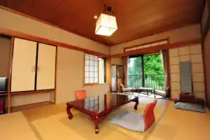 Отель «Kaiseki Ryokan Ashikari», Югавара