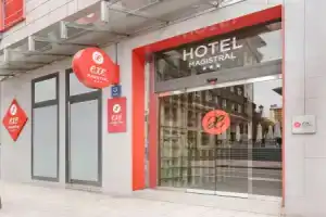 Exe Hotel El Magistral, Овьедо