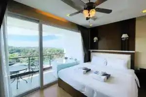 Top floor sea view apartment at Sea & Sky Condo, Ката