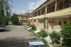 Playa Sur, Вера