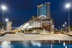 Отель «Grande Centre Point Pattaya - Sha Extra Plus», Паттайя