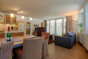 Ferienwohnung-303-Hohe-Lith-ganz-nah-am-Meer-inkl-Strandkorb, Куксхафен