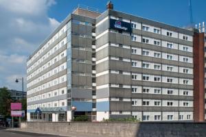 Travelodge Manchester Central, Манчестер