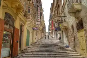 Central 1BR Apartment in Valletta, Слима