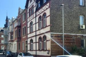 Nice Apartment in Lahnstein With 1 Bedrooms and Wifi, Ланштайн