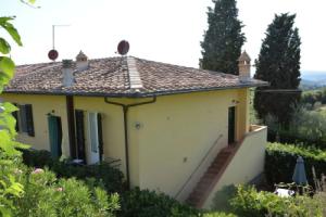 Tuscan Landscape Farmhouse, Поджибонси