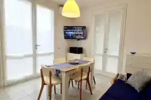 Casa Anna - Con Giardino A 400M Dal Mare, Марина-ди-Кампо