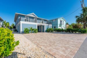 218 Dolphin Beach House, Форт Майерс Бич