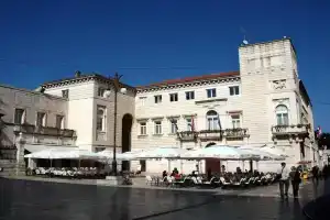 Poluotok, Задар