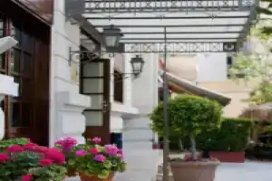 Hera Hotel, Афины