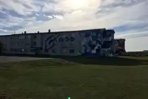Base Hotel by Keflavik airport, Кефлавик