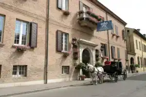 Duchessa Isabella Hotel & Spa, Феррара