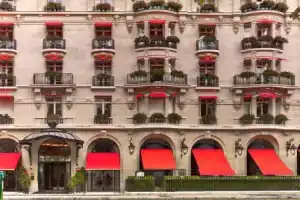 Hôtel Plaza Athénée - Dorchester Collection, Париж