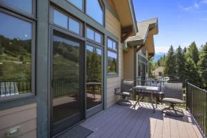 Slopeside Mountain Time Luxury Chalet by Winter Park Escapes, Винтер-Парк