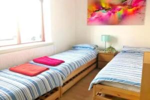 1 Fitzhamon Embankment APARTMENTS, Кардифф