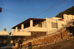 House With 2 Bedrooms in Malfa, With Wonderful sea View, Enclosed Garden and Wifi, Мальфа