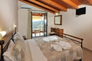 Eleni Studios Parga, Парга