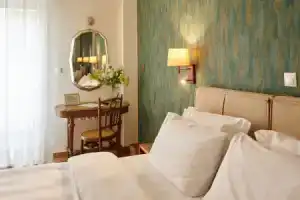 Апартаменты «Rastoni Athens Suites near Acropolis at Tsatsou street», Афины