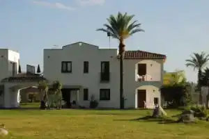Nicolaus Club Marina Torre Navarrese, Лотцорай