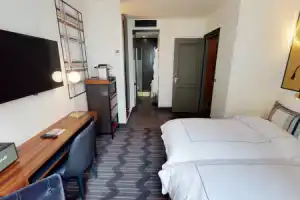 Mom'Art Hotel, Париж