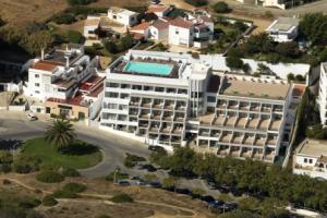 Carvi Beach Hotel, Лагуш