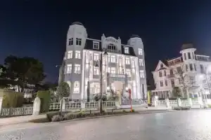 Hotel «Astoria», Де Хаан
