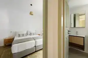Phaedrus Living: Paros Cycladic Residences 1, Логарас
