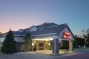 Hampton Inn & Suites Kansas City-Merriam, Оверленд-Парк