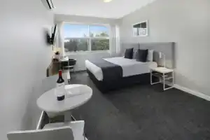 Quest Mawson Lakes, Аделаида
